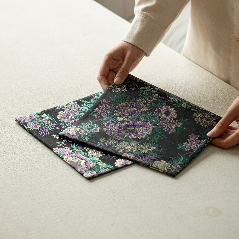 1 pezzo Tappetino da tè in sti - Table Runner recensione e prezzo