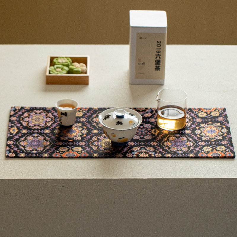 1 pezzo Tappetino da tè in sti - Table Runner recensione e prezzo