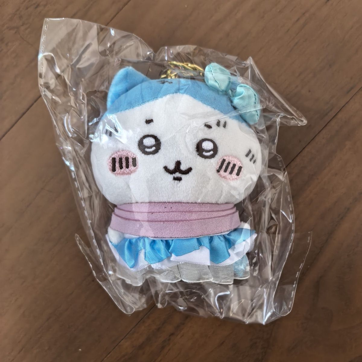 Simpatico Peluche Hachiware in - Decorative Mirror recensione e prezzo